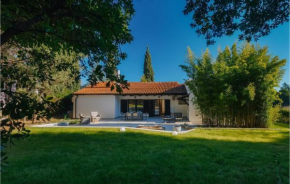 Villa Aavaas